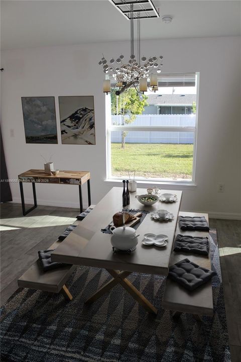 For Rent: $2,300 (4 beds, 2 baths, 0 Square Feet)