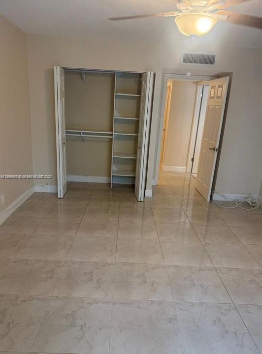 Recently Rented: $2,900 (3 beds, 2 baths, 1380 Square Feet)