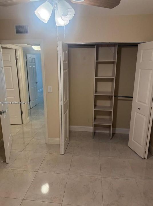 Recently Rented: $2,900 (3 beds, 2 baths, 1380 Square Feet)