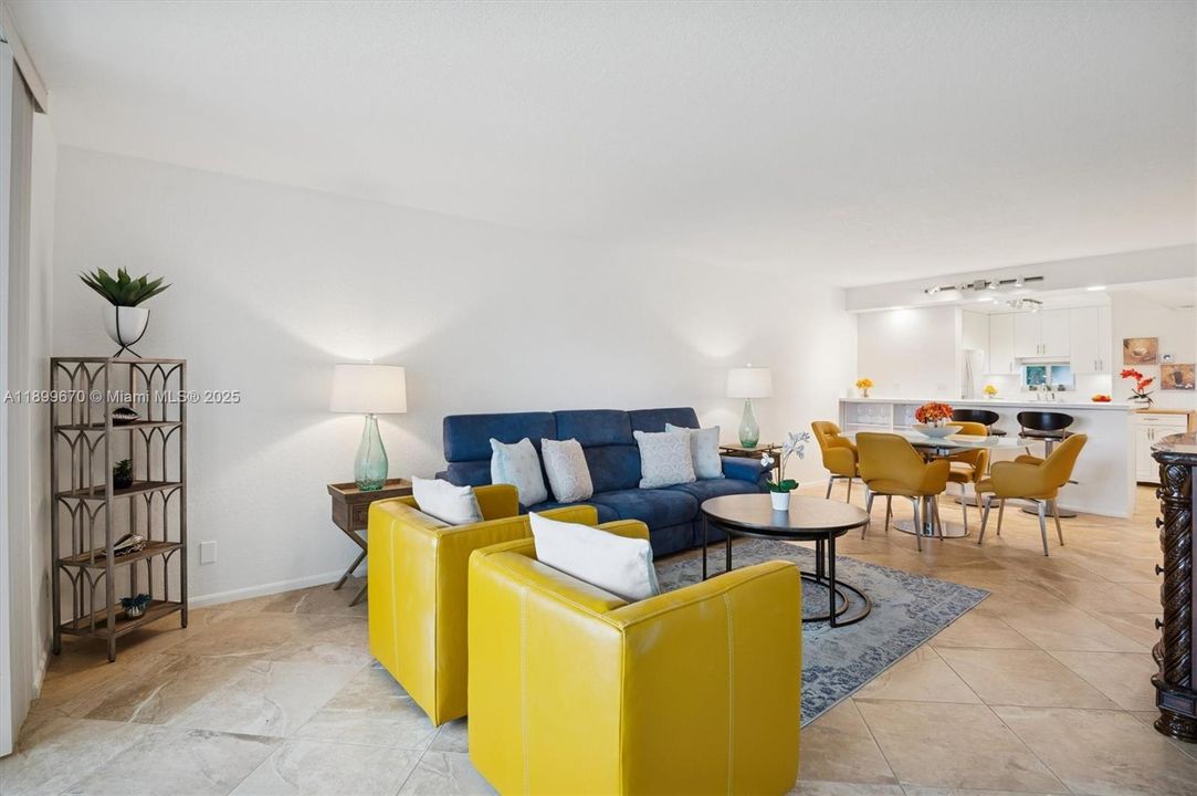 For Sale: $219,900 (2 beds, 2 baths, 1170 Square Feet)