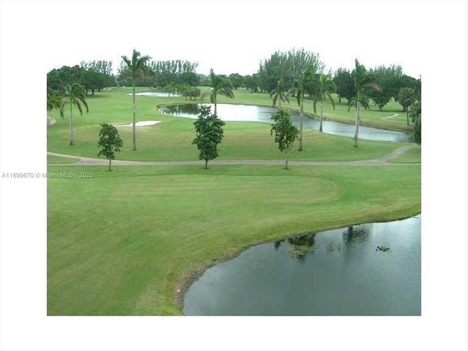 For Sale: $219,900 (2 beds, 2 baths, 1170 Square Feet)