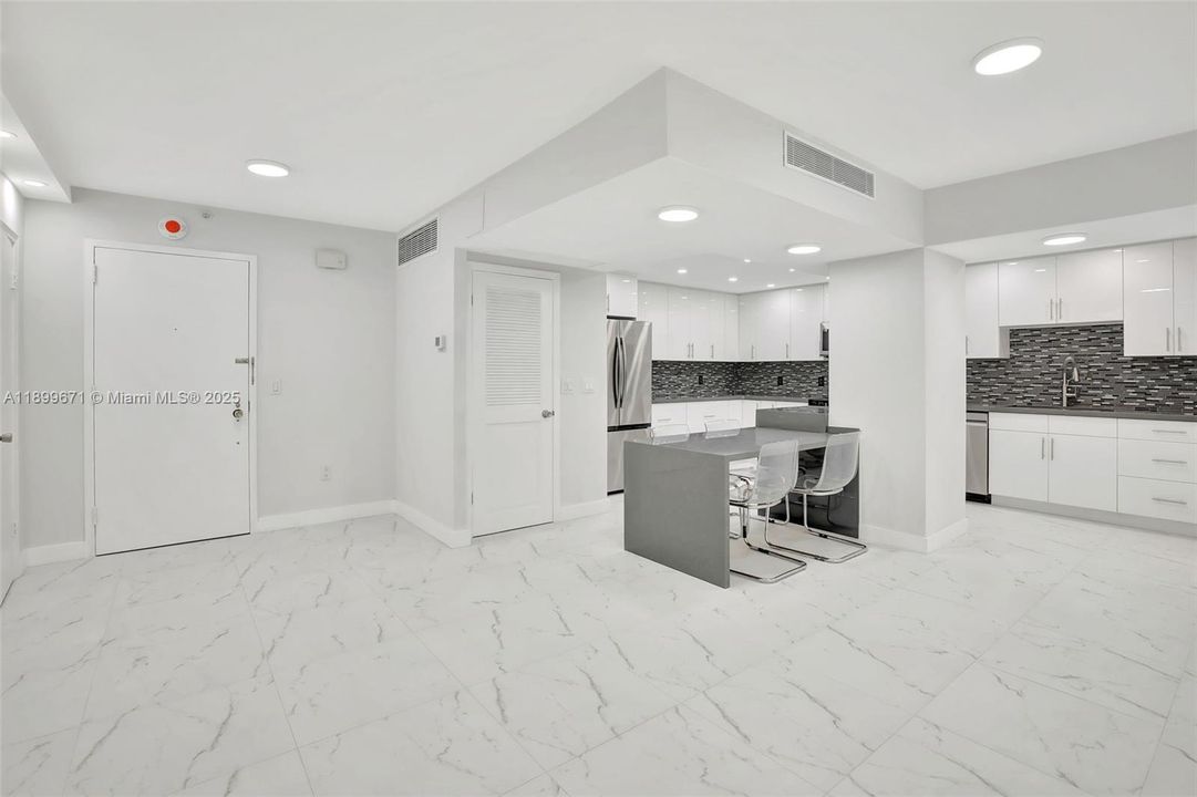 For Rent: $7,500 (2 beds, 2 baths, 1688 Square Feet)