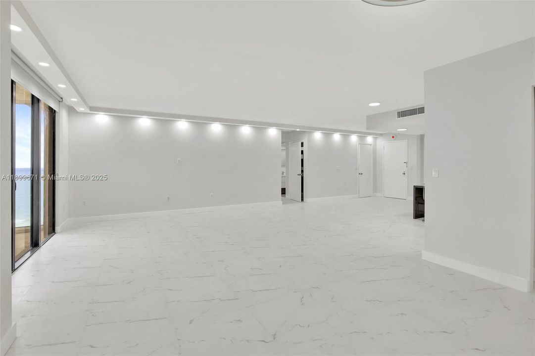 For Rent: $7,500 (2 beds, 2 baths, 1688 Square Feet)