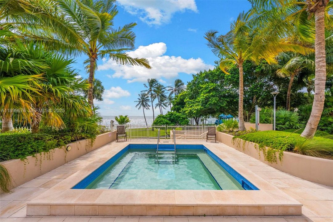 For Sale: $2,500,000 (3 beds, 3 baths, 3764 Square Feet)