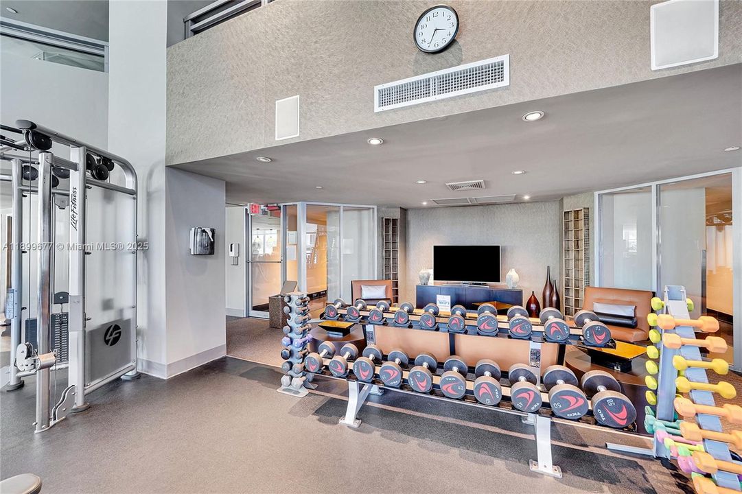 For Rent: $9,000 (3 beds, 3 baths, 2308 Square Feet)