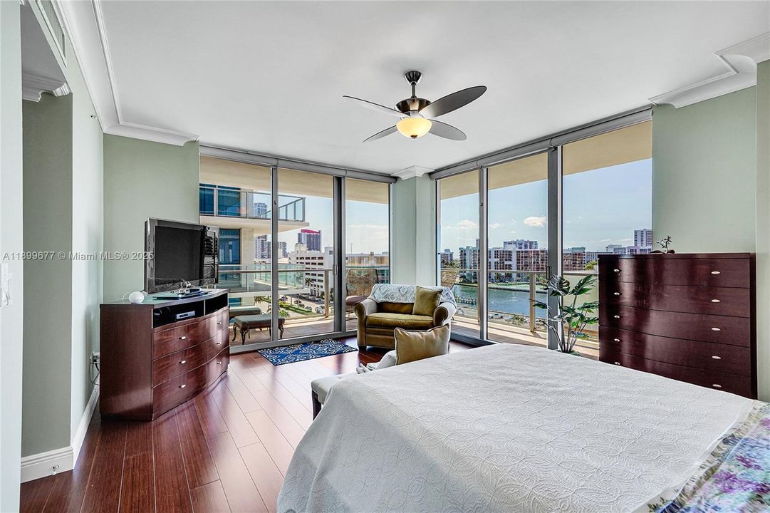 For Rent: $9,000 (3 beds, 3 baths, 2308 Square Feet)