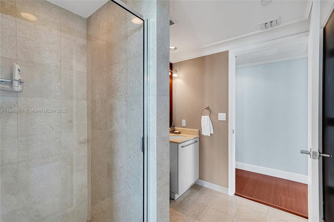 For Rent: $9,000 (3 beds, 3 baths, 2308 Square Feet)