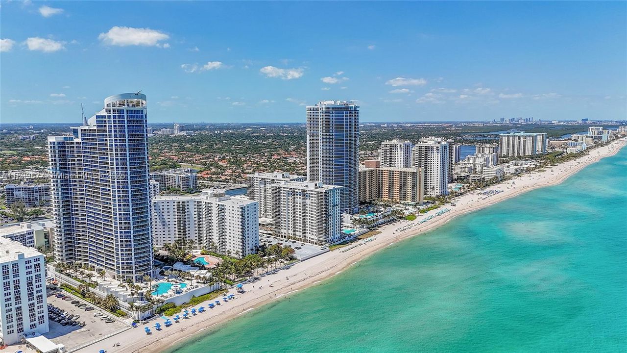 For Rent: $9,000 (3 beds, 3 baths, 2308 Square Feet)