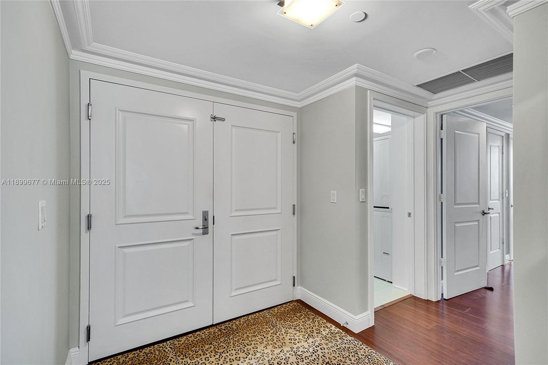 For Rent: $9,000 (3 beds, 3 baths, 2308 Square Feet)