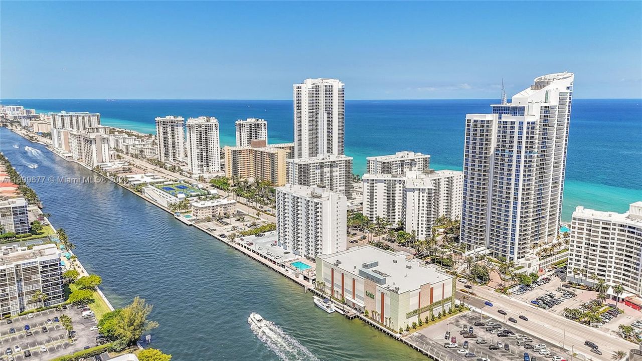 For Rent: $9,000 (3 beds, 3 baths, 2308 Square Feet)