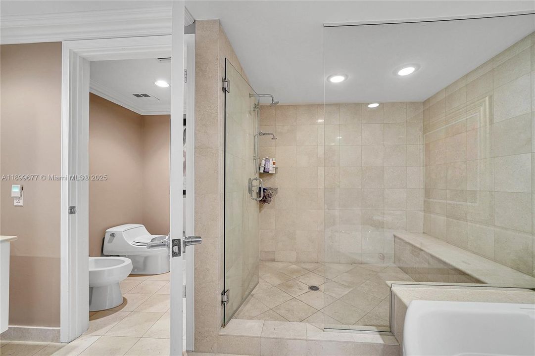 For Rent: $9,000 (3 beds, 3 baths, 2308 Square Feet)