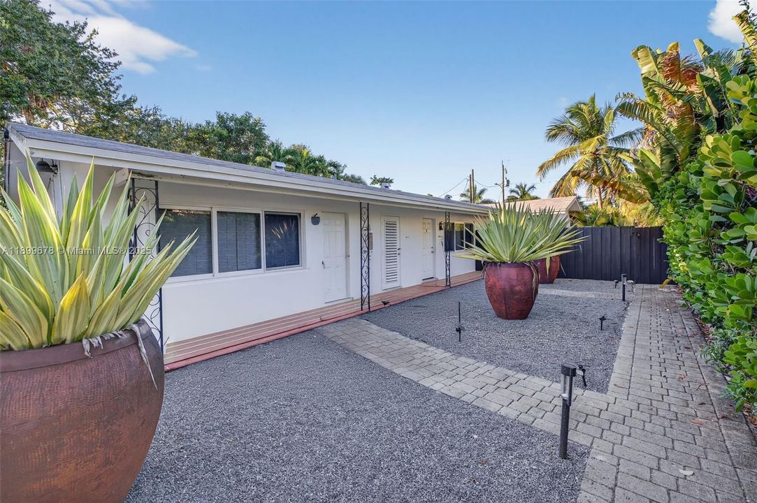 Active With Contract: $849,000 (0 beds, 0 baths, 1526 Square Feet)