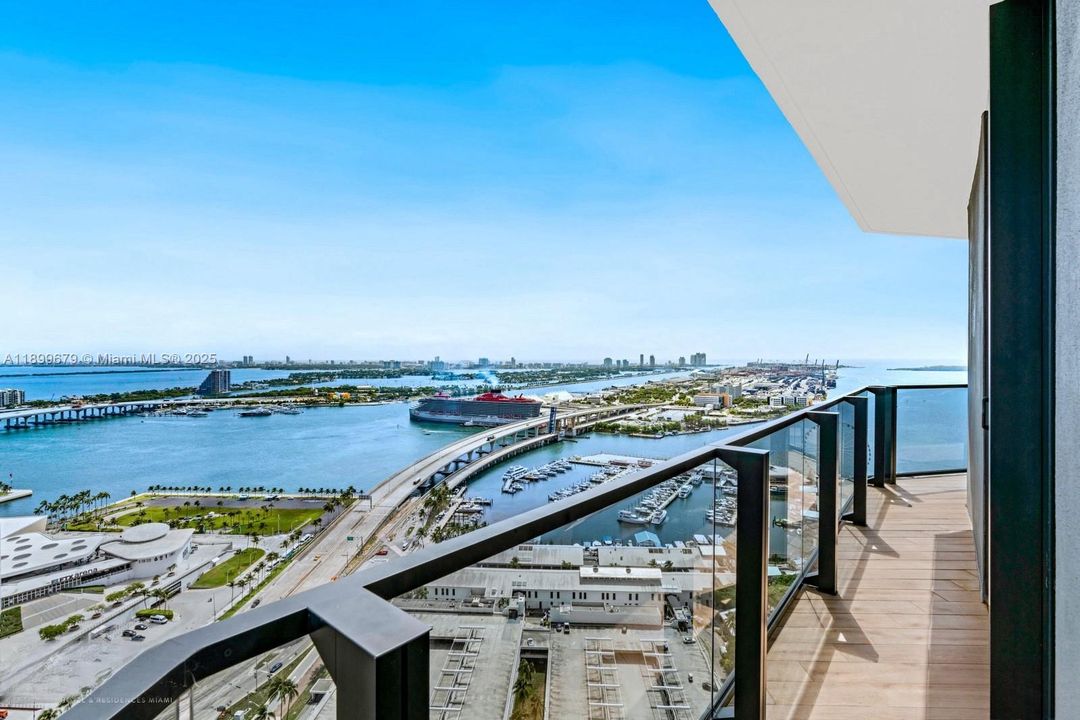 For Rent: $8,000 (2 beds, 2 baths, 1202 Square Feet)