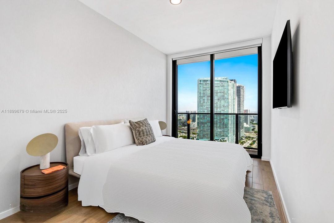 For Rent: $8,000 (2 beds, 2 baths, 1202 Square Feet)