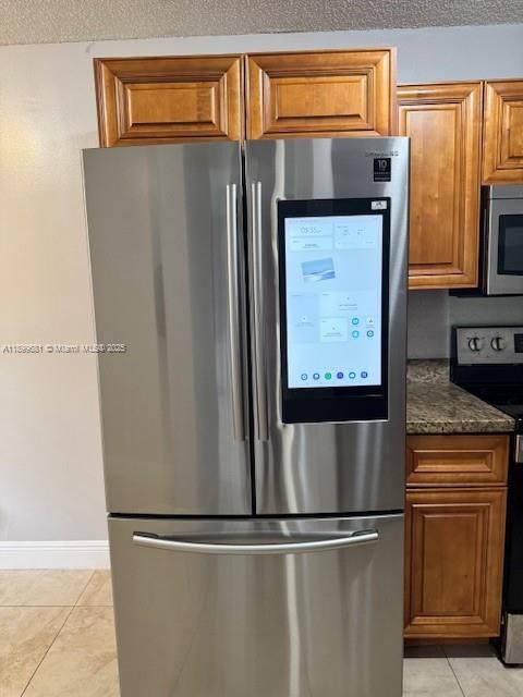 For Rent: $3,000 (3 beds, 3 baths, 1318 Square Feet)