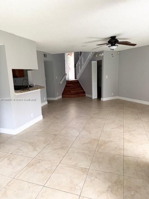 For Rent: $3,000 (3 beds, 3 baths, 1318 Square Feet)