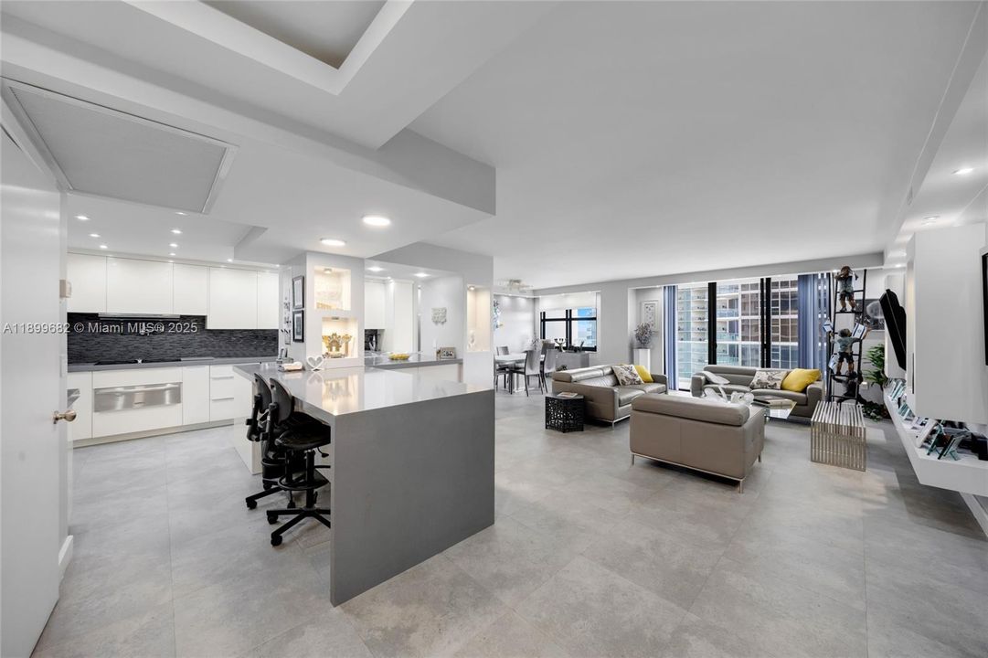 For Rent: $8,500 (2 beds, 2 baths, 1688 Square Feet)