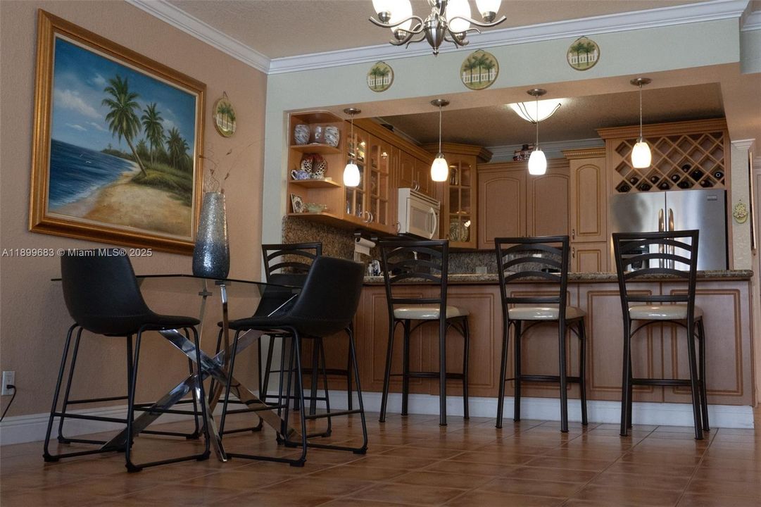 For Rent: $2,900 (1 beds, 1 baths, 847 Square Feet)