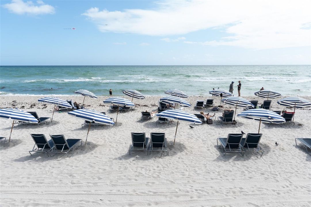 For Rent: $2,900 (1 beds, 1 baths, 847 Square Feet)