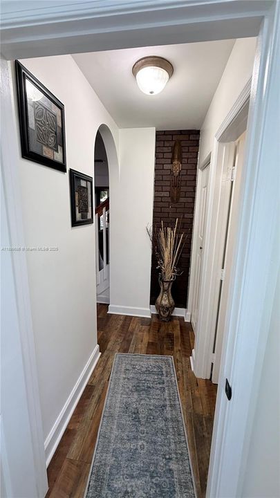 待售: $780,000 (4 贝兹, 2 浴室, 2488 平方英尺)