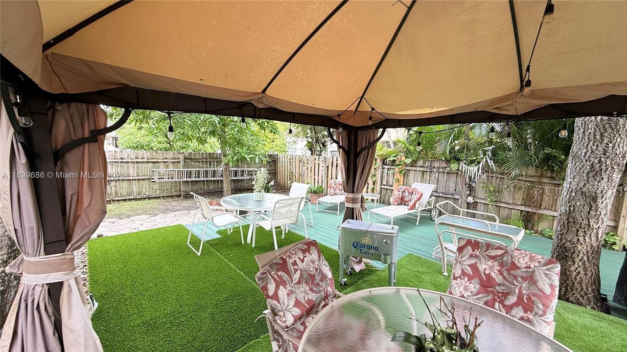 待售: $780,000 (4 贝兹, 2 浴室, 2488 平方英尺)