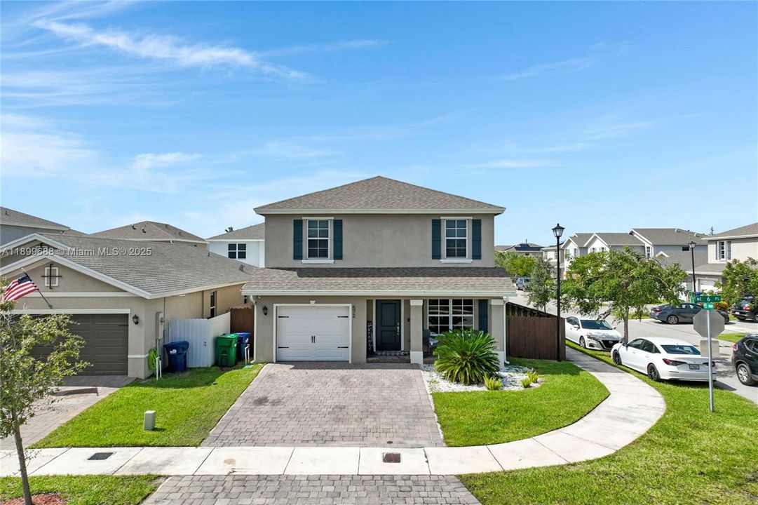 For Sale: $570,000 (4 beds, 3 baths, 2126 Square Feet)