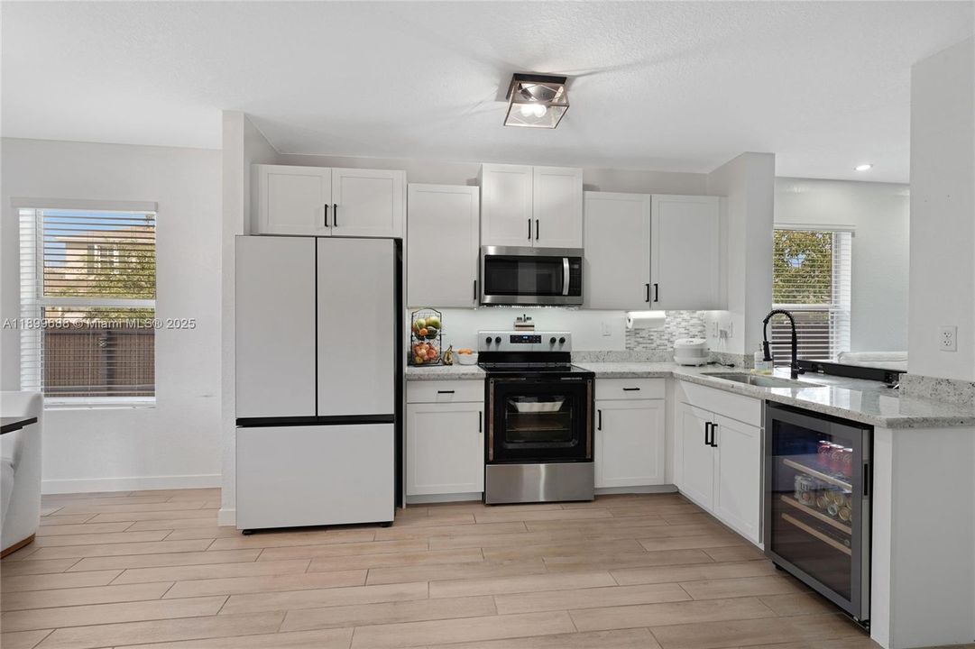 For Sale: $570,000 (4 beds, 3 baths, 2126 Square Feet)