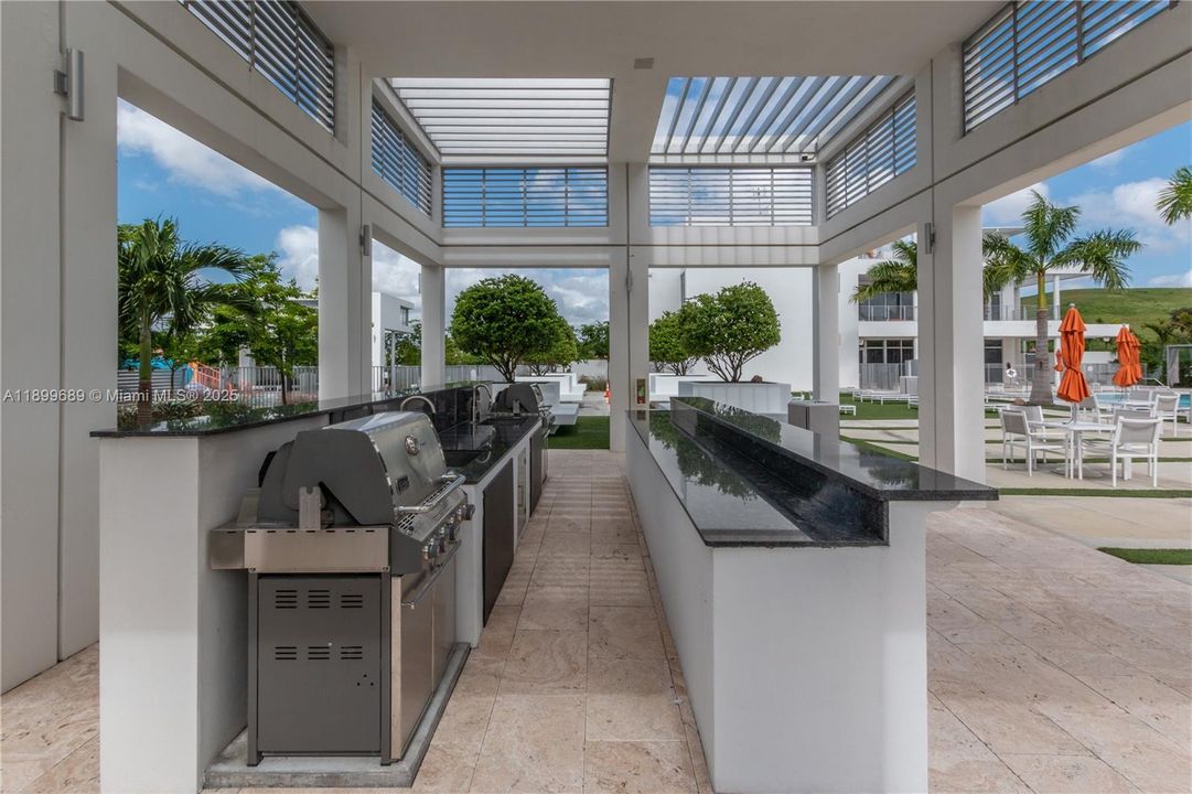 出租: $3,700 (3 贝兹, 3 浴室, 1781 平方英尺)