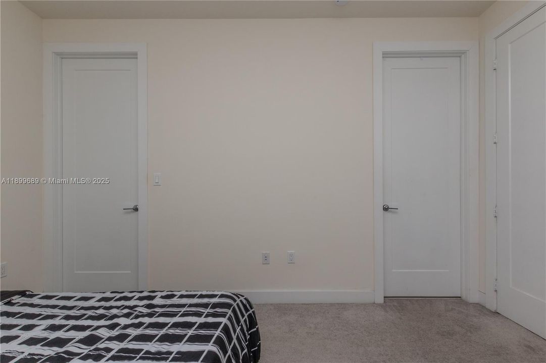 出租: $3,700 (3 贝兹, 3 浴室, 1781 平方英尺)