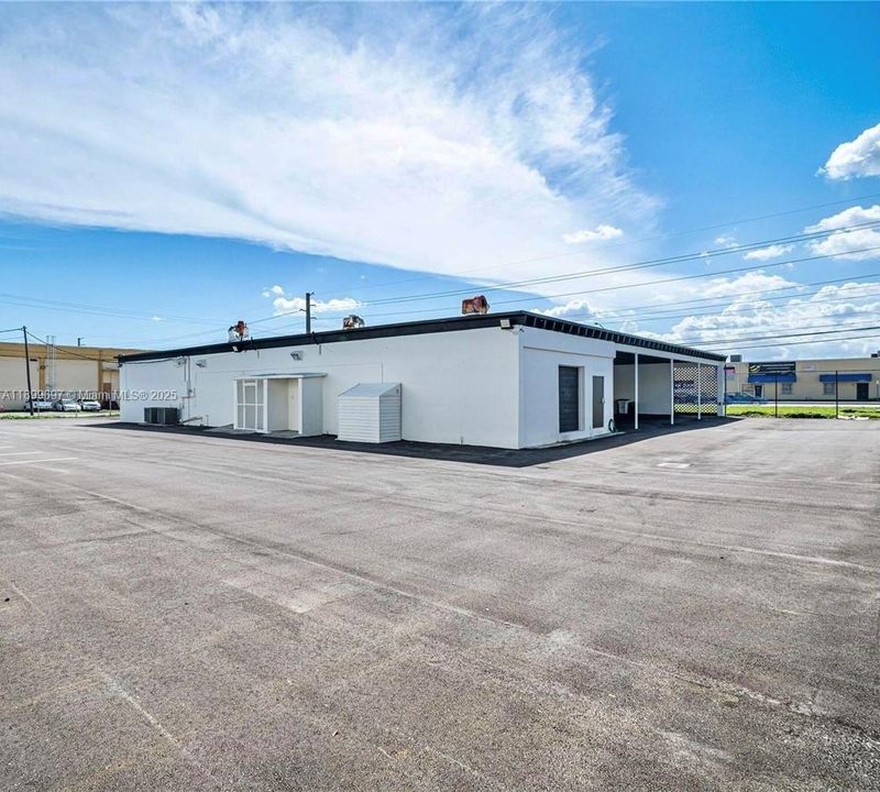 出租: $23 (0 贝兹, 0 浴室, 0 平方英尺)