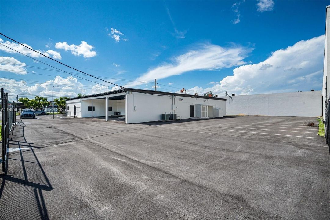 出租: $23 (0 贝兹, 0 浴室, 0 平方英尺)