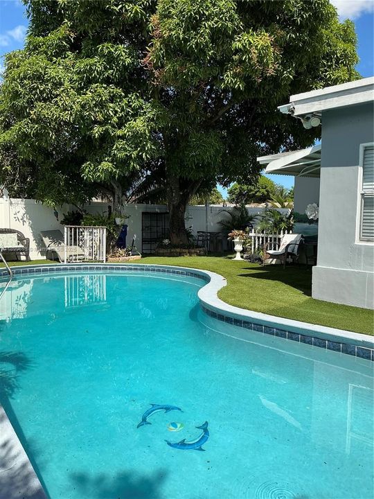 Recently Rented: $1,750 (1 beds, 1 baths, 2432 Square Feet)