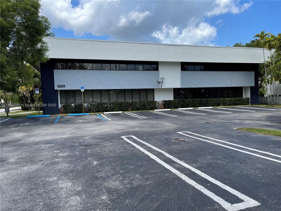 For Rent: $800 (0 beds, 0 baths, 0 Square Feet)