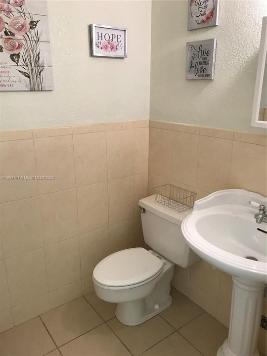 For Rent: $800 (0 beds, 0 baths, 0 Square Feet)