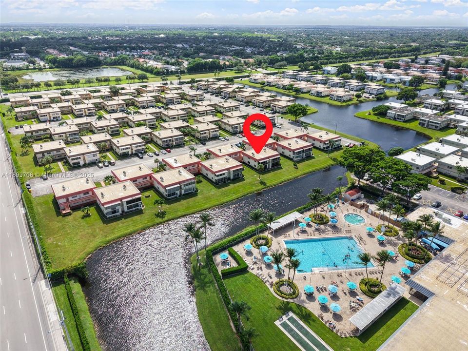 For Sale: $142,900 (1 beds, 1 baths, 720 Square Feet)