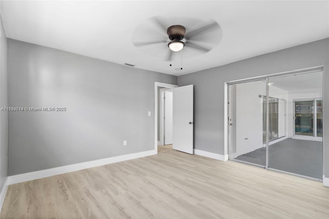 Recently Rented: $3,550 (3 beds, 2 baths, 1416 Square Feet)