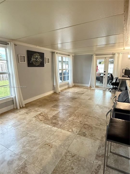 For Sale: $525,000 (3 beds, 2 baths, 1416 Square Feet)