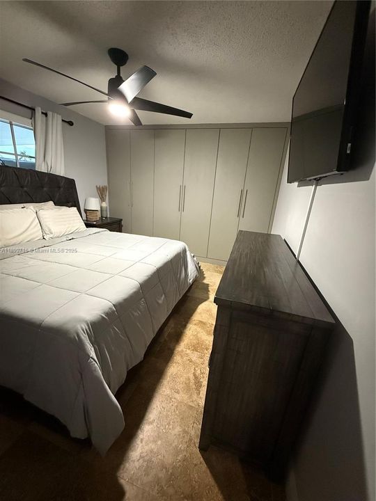 For Sale: $525,000 (3 beds, 2 baths, 1416 Square Feet)