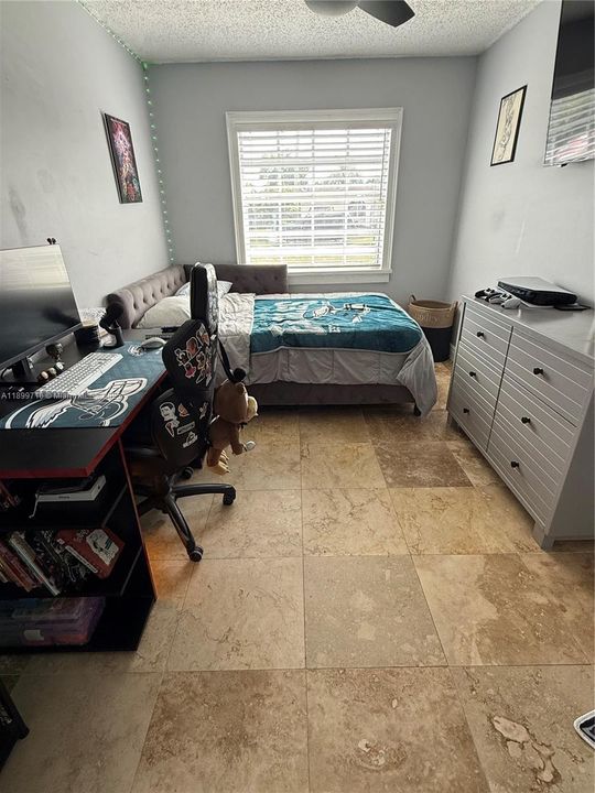 For Sale: $525,000 (3 beds, 2 baths, 1416 Square Feet)