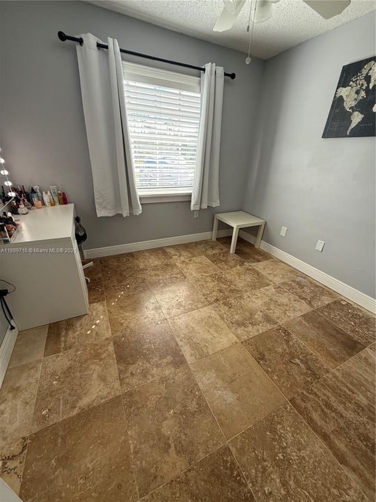 For Sale: $525,000 (3 beds, 2 baths, 1416 Square Feet)