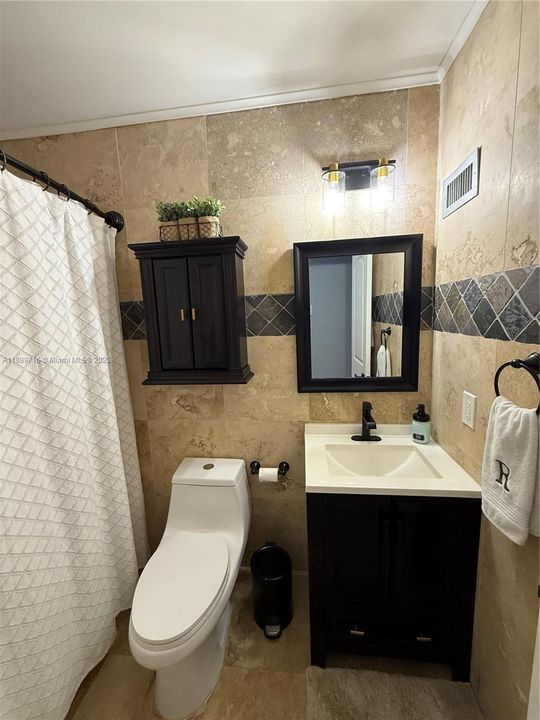 For Sale: $525,000 (3 beds, 2 baths, 1416 Square Feet)