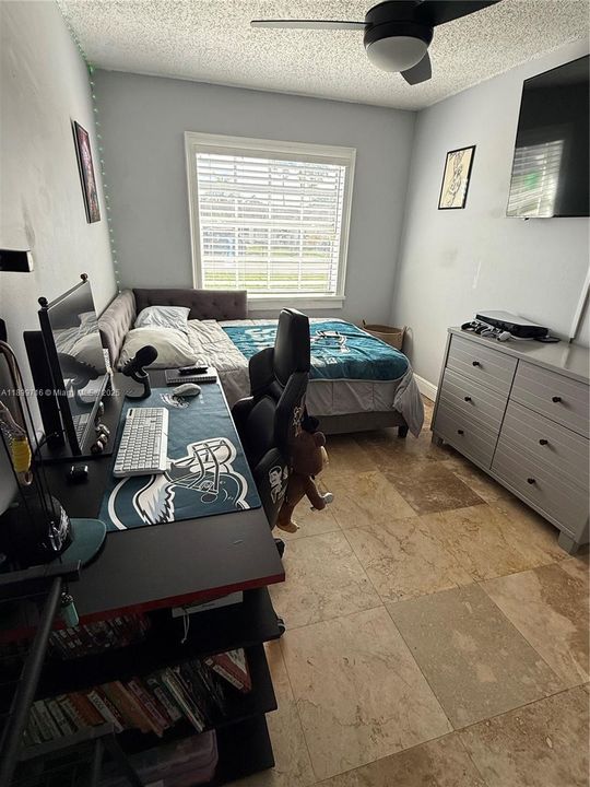 For Sale: $525,000 (3 beds, 2 baths, 1416 Square Feet)