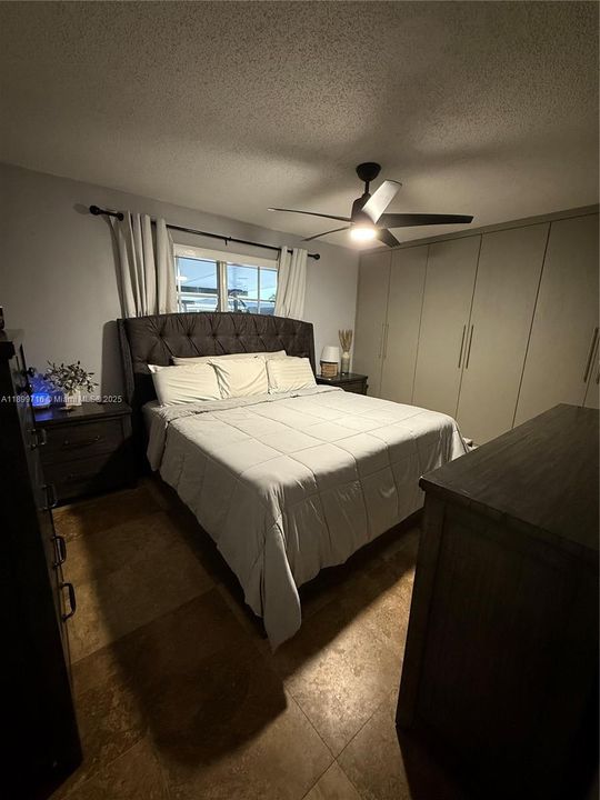 For Sale: $525,000 (3 beds, 2 baths, 1416 Square Feet)