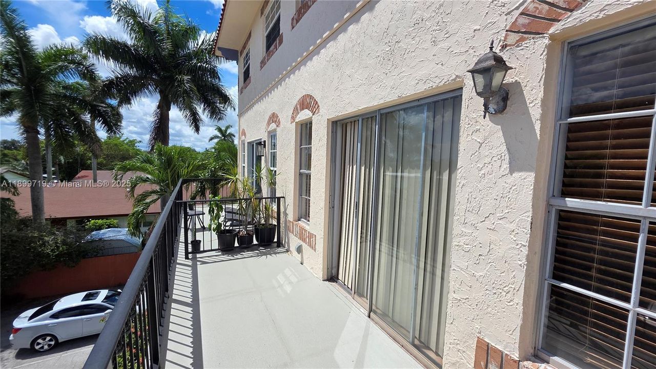 En Renta: $2,300 (2 camas, 1 baños, 1056 Pies cuadrados)