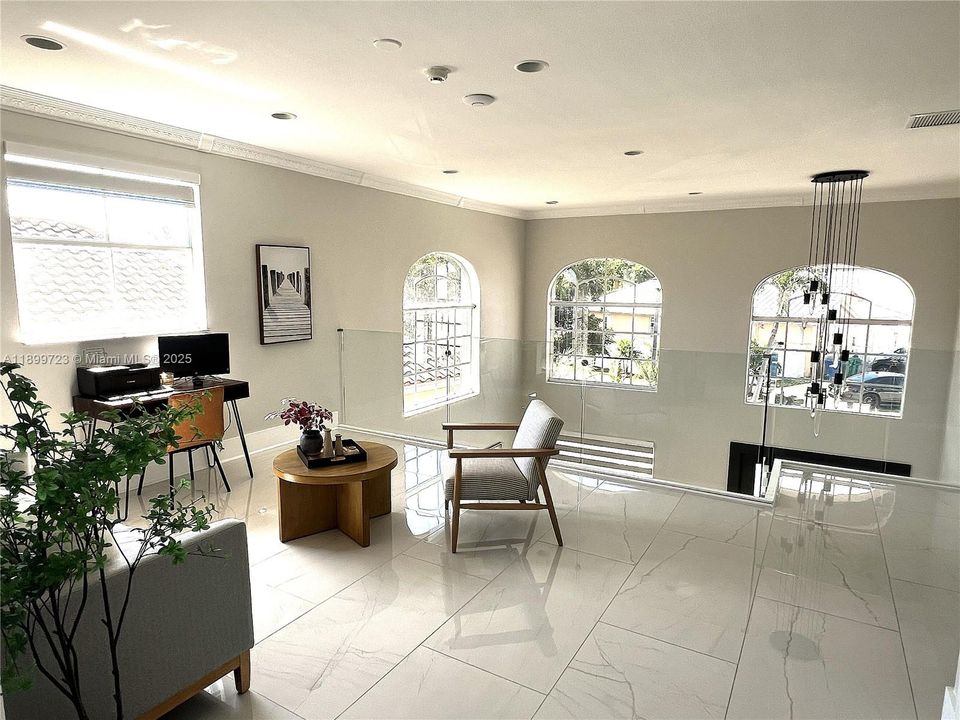 Recently Sold: $1,199,000 (5 beds, 4 baths, 3202 Square Feet)