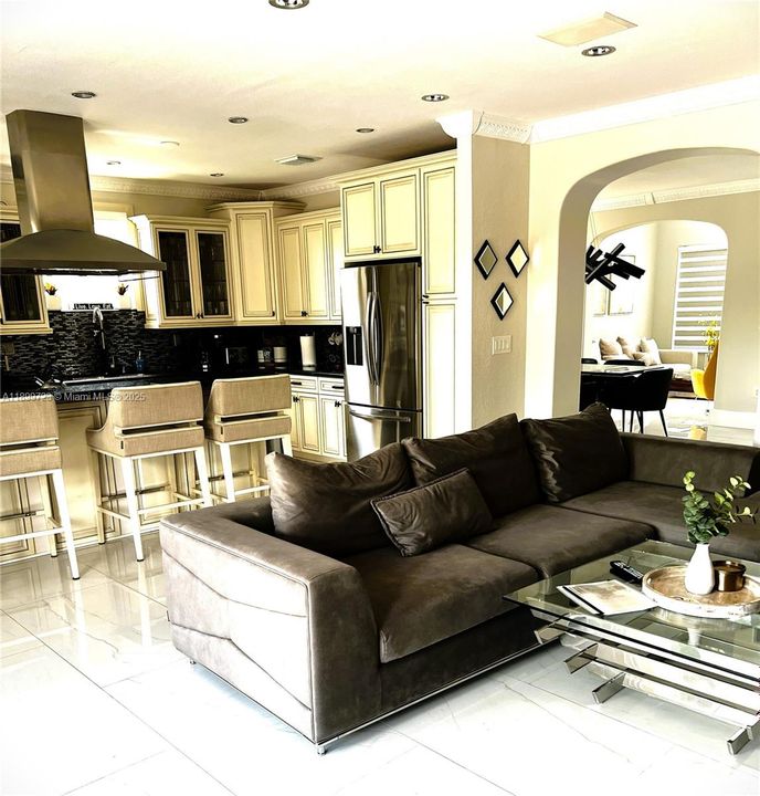 Recently Sold: $1,199,000 (5 beds, 4 baths, 3202 Square Feet)