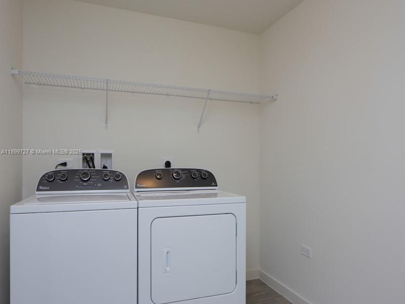 Active With Contract: $4,100 (2 beds, 2 baths, 1384 Square Feet)