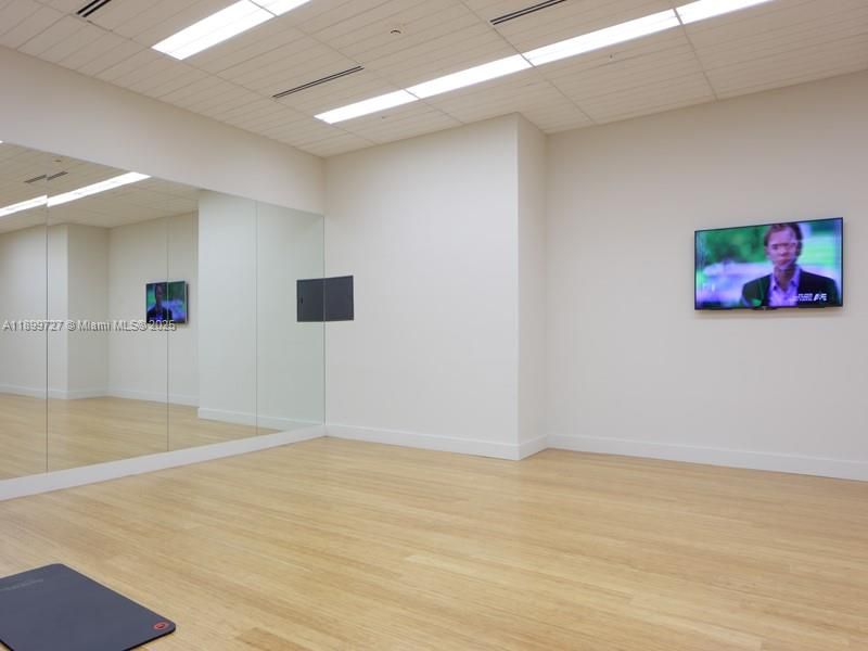 Active With Contract: $4,100 (2 beds, 2 baths, 1384 Square Feet)