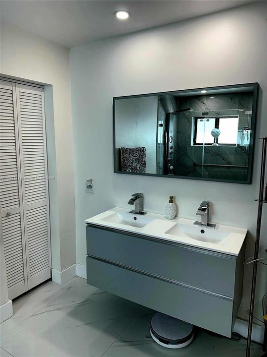 For Sale: $665,000 (3 beds, 3 baths, 1244 Square Feet)