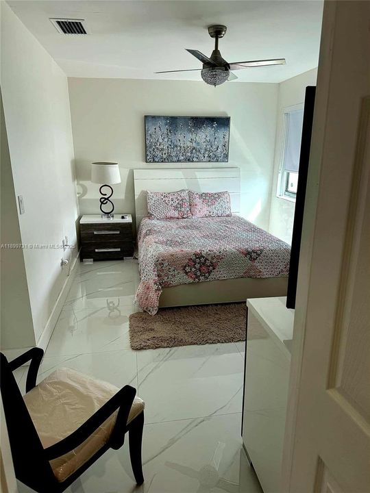 For Sale: $665,000 (3 beds, 3 baths, 1244 Square Feet)